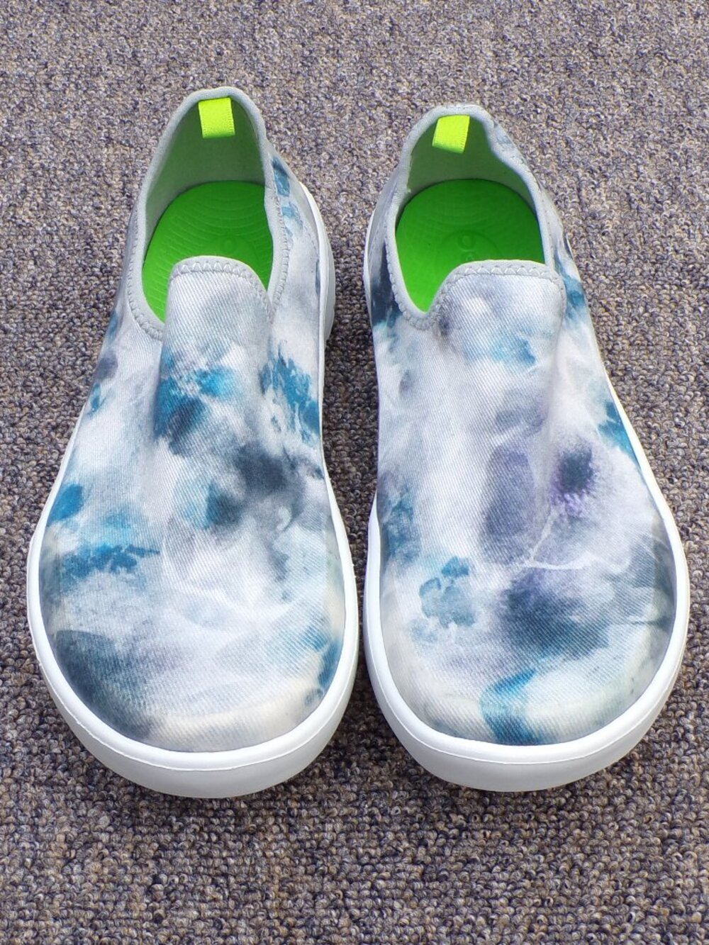 OOFOS OOmg eeZee Blue Tie Dye Low Recovery Slip Ons Women's 7 Excellent Cond.